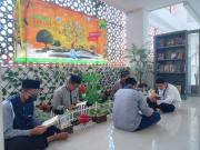 Kegiatan Membaca Di Taman Baca Gedung 3